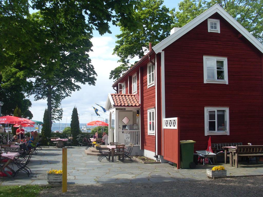 Strandterrassen Hostel Granna Exterior photo