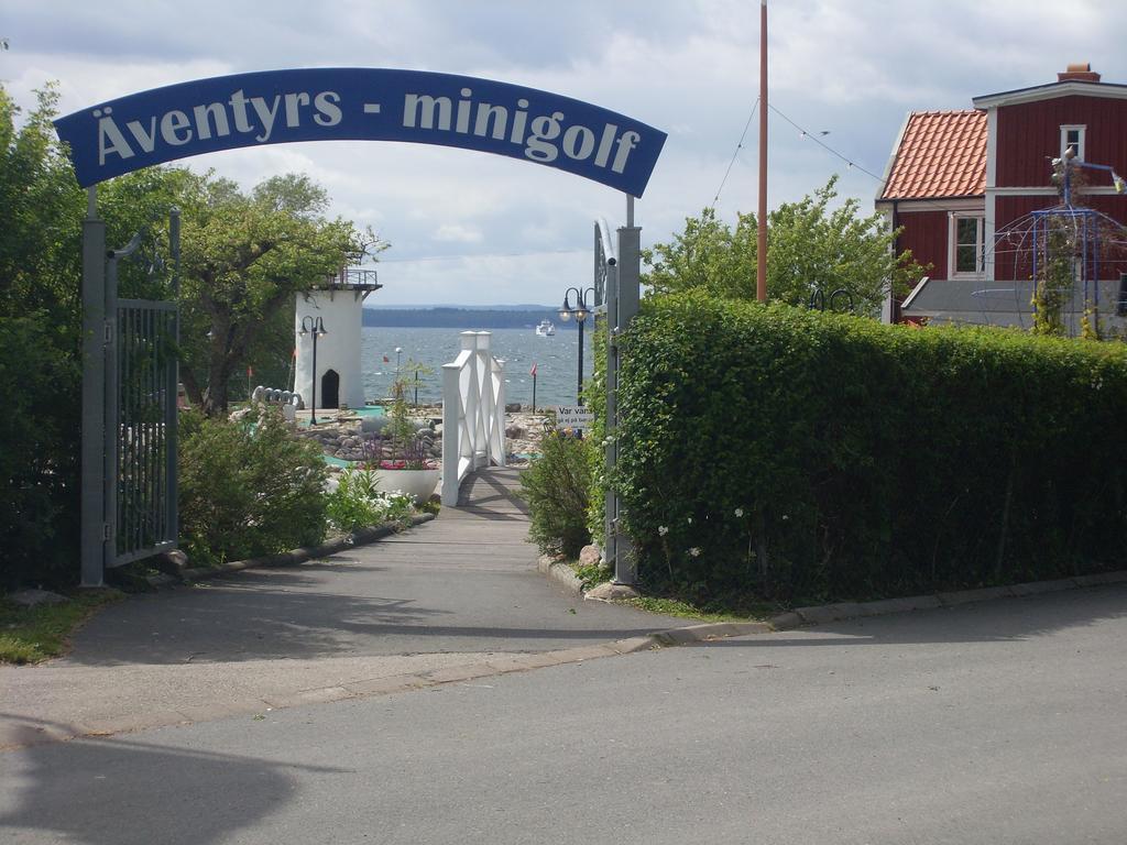 Strandterrassen Hostel Granna Exterior photo